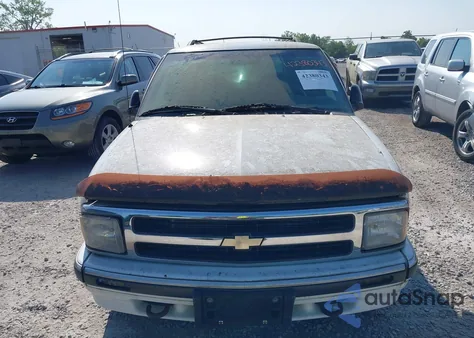 1997 Chevrolet Blazer from USA, damaged, VIN 1GNDT13W4V2100457
